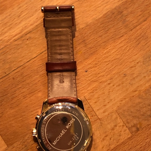 Michael Kors Watch - Picture 8 of 10